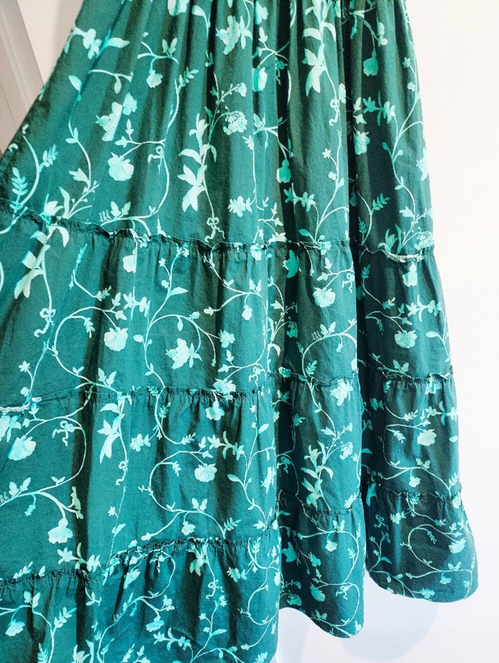 Hill House The Ellie Nap Dress Green Floral Smocked Ruffled Midi Size M - Picture 5 of 9